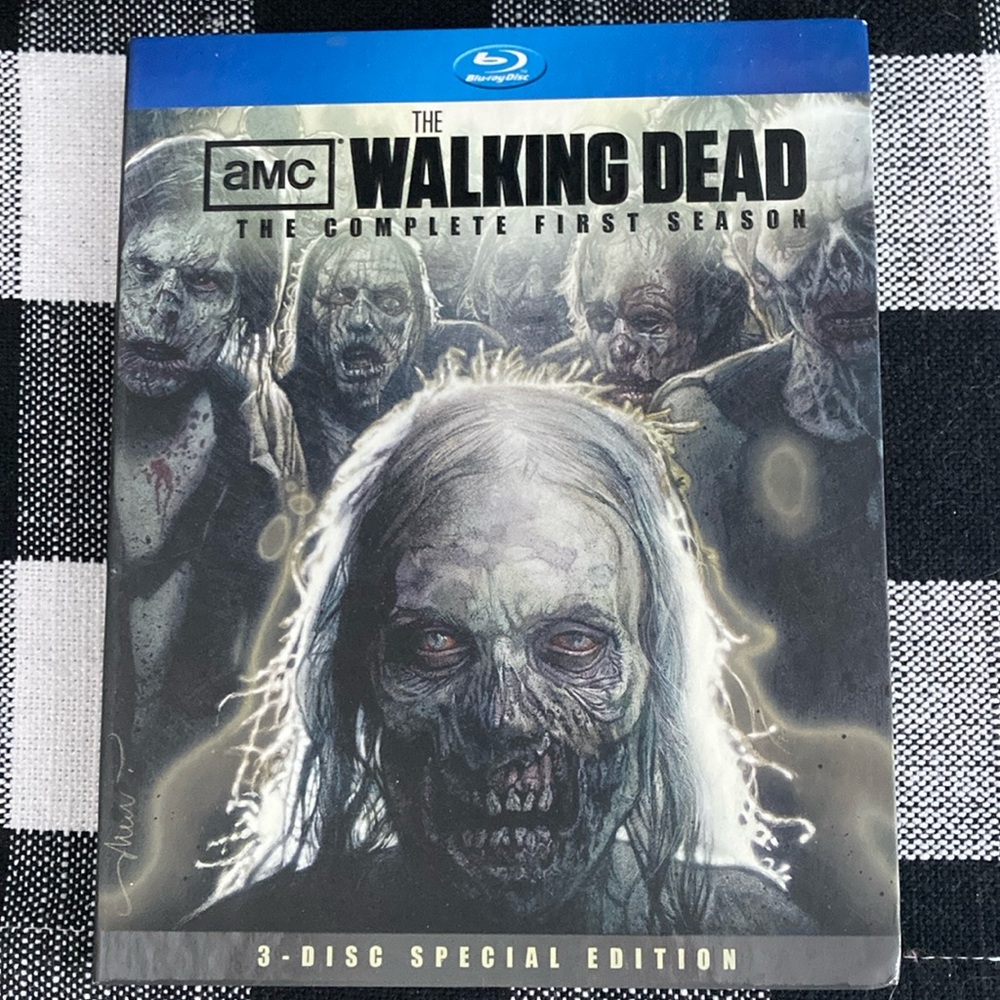 The Walking Dead: Complete First Season 3-Disc Special Edition Blu-ray EUC